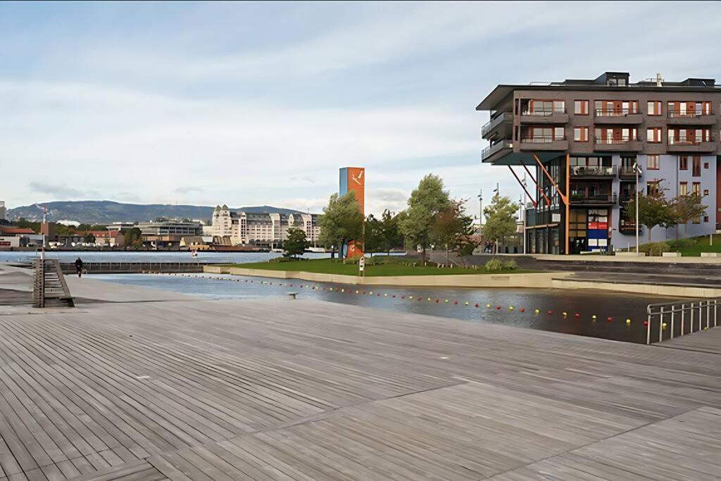 Oceanfront Apartment - Oslo Central - Private Patio Exterior foto